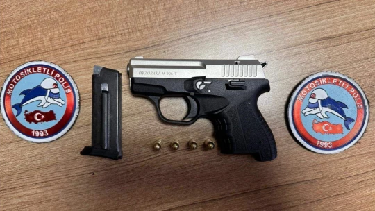 Elazığ'da asayiş uygulamaları: 8 ruhsatsız tabanca ele geçirildi