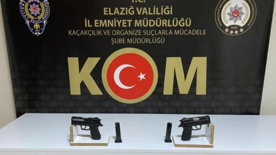 Elazığ'da asayiş uygulamaları: 8 ruhsatsız tabanca ele geçirildi