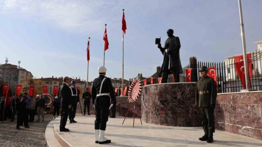 Elazığ'da Atatürk düzenlenen törenle anıldı