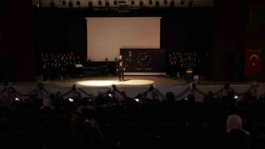 Elazığ'da Atatürk düzenlenen törenle anıldı