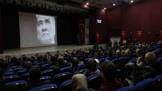 Elazığ'da Atatürk, düzenlenen törenle anıldı