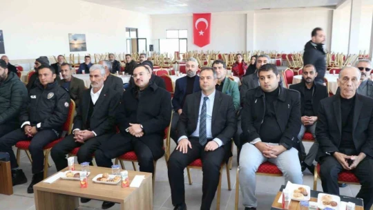 Elazığ'da bal süzme makinesi dağıtım programı düzenlendi