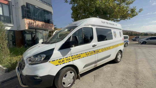 Elazığ'da belediye meclis üyesinin aracına silahlı saldırı