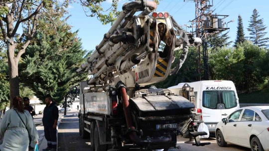 Elazığ'da beton pompa aracının çarptığı yaşlı adam hayatını kaybetti