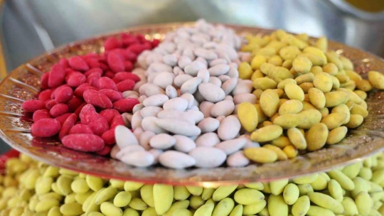 Elazığ'da bir ilk: Vişneli badem şekerinin ardından limonlusu yapıldı