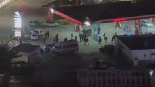 Elazığ'da boşanma aşamasındaki çiftin aileleri birbirine girdi: 3 yaralı