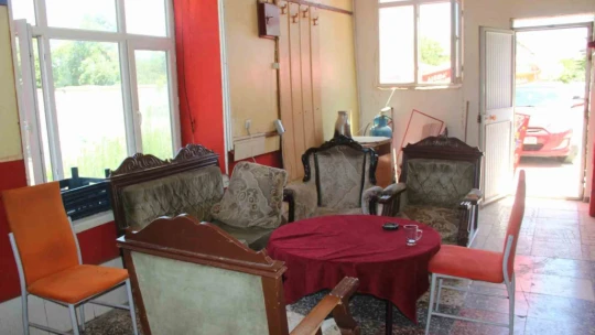 Elazığ'da bunaltıcı sıcaklarla birlikte kıraathaneler boş kaldı