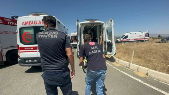 Elazığ'da feci kaza: 1 ölü, 2'si ağır 4 yaralı