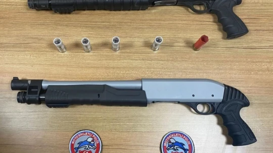 Elazığ'da güven uygulaması: Ruhsatsız silah ve uyuşturucu madde ele geçirildi