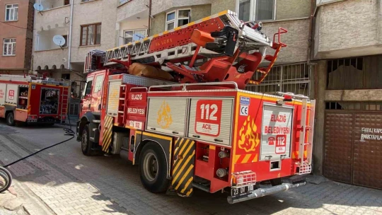 Elazığ'da ikamet yangını