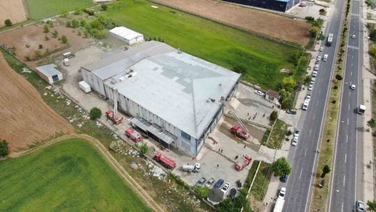 Elazığ'da iş yerinde çıkan yangın söndürüldü