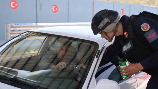Elazığ'da jandarma ekiplerinden bayram denetimi