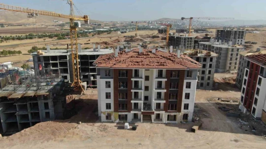 Elazığ'da kalıcı konutların 13'üncü bloğu tamamlandı