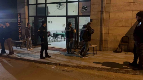 Elazığ'da kıraathaneye silahlı saldırı: 2 yaralı