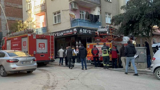 Elazığ'da korkutan ev yangını