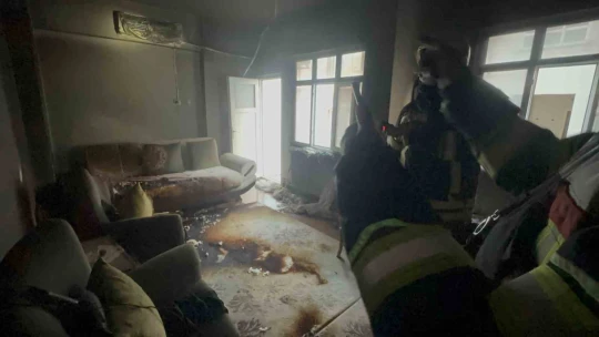 Elazığ'da korkutan ev yangını