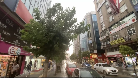 Elazığ'da kuvvetli rüzgar etkili oldu