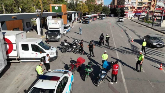 Elazığ'da motosikletlilere sıkı denetim