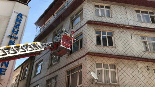 Elazığ'da otel yangını