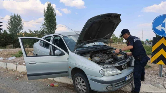 Elazığ'da otomobil ile hafif ticari araç çarpıştı: 8 yaralı