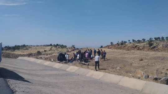 Elazığ'da otomobil şarampole devrildi: 7 yaralı