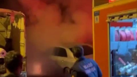 Elazığ'da park halindeki araç yandı