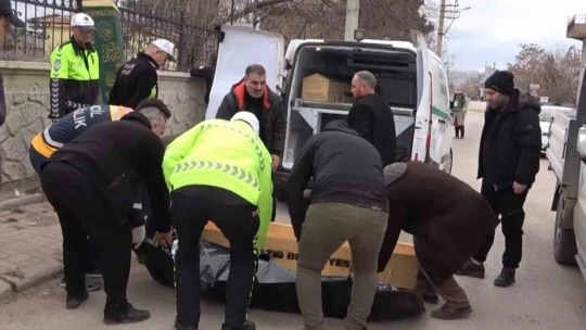 Elazığ'da pikabın altında kalan yaşlı adam hayatını kaybetti