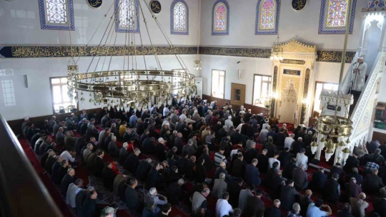 Elazığ'da Ramazan ayının son cuma namazı kılındı
