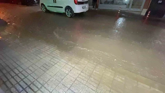 Elazığ'da sağanak etkili oldu