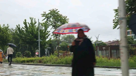 Elazığ'da sağanak yağış etkili oldu