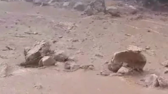 Elazığ'da sağanak yağış sonrası dereler taştı, sel meydana geldi