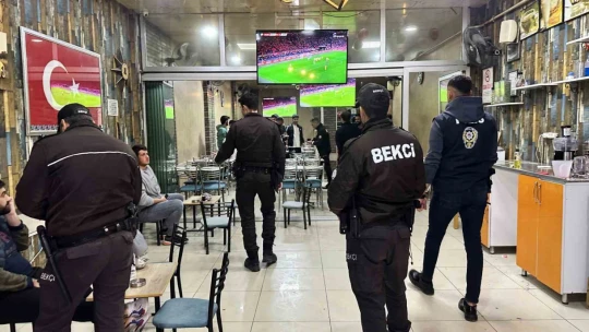 Elazığ'da şok asayiş  uygulaması: 2 bin 145  şahıs sorgulandı