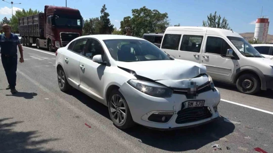 Elazığ'da trafik kazası: 3 yaralı