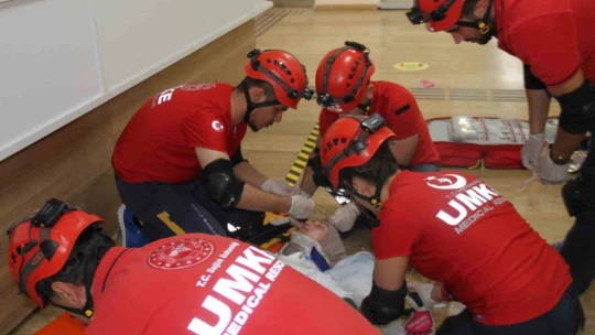 Elazığ'da yangın tatbikatı gerçeğini aratmadı