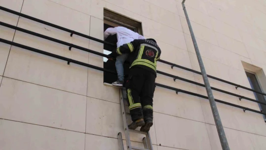 Elazığ'da yangın tatbikatı gerçeğini aratmadı