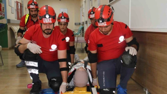 Elazığ'da yangın tatbikatı gerçeğini aratmadı