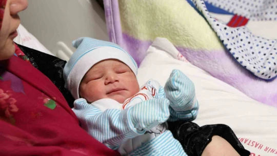 Elazığ'da yeni yılda 3 erkek bebek dünyaya geldi
