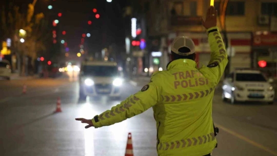 Elazığ'da yılbaşı gecesi kurallara uymayan sürücülere ceza