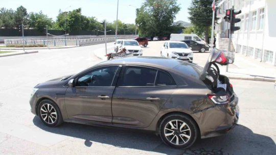 Elazığ'da zincirleme trafik kazası: 3 yaralı