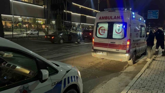 Elazığ'da zincirleme trafik kazası: 3 yaralı