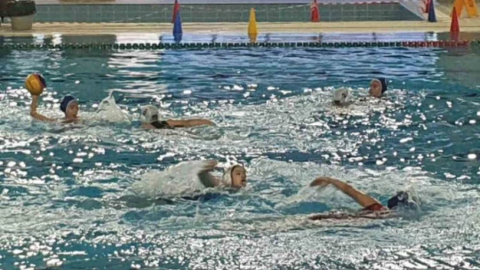 Elazığ Gençlik ve Spor su topu takımından başarılı performans