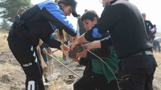 Elazığ polisi ''Hayata İyilik Katıyor''