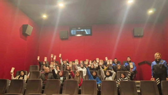 Elazığ polisi 'Hayata iyilik katıyor'