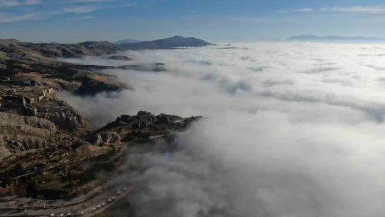 Elazığ sis denizinde kayboldu, ortaya eşsiz görüntüler çıktı