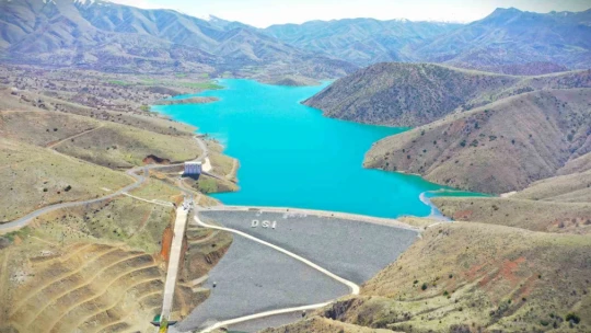 Elazığ Tarhana Regülatörü ve İletim Tüneli yapımına ilk kazma vuruldu