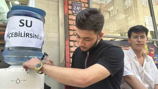 Elazığlı esnaftan örnek davranış