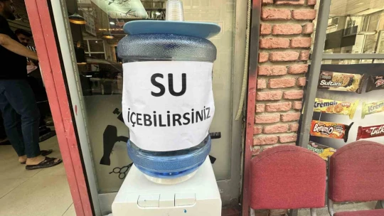 Elazığlı esnaftan örnek davranış
