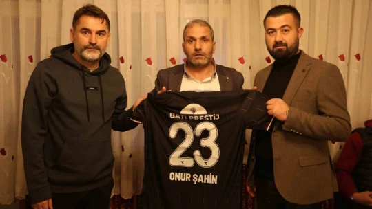 Elazığspor futbolcuları kürsübaşı etkinliğinde eğlendi