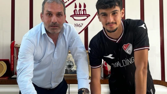 Elazığspor yenilerle sözleşme imzaladı