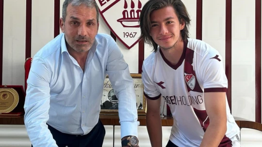 Elazığspor yenilerle sözleşme imzaladı